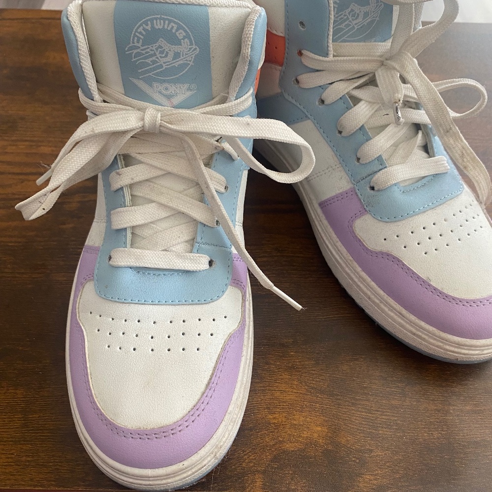 Women’s pony sneakers size 7.5